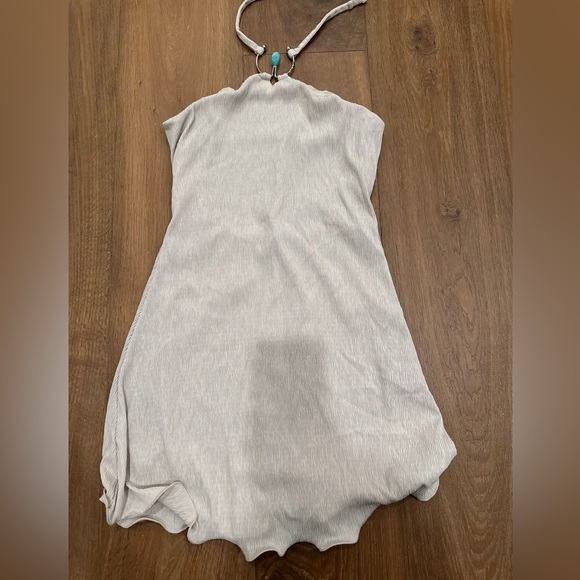 Oh Polly Halter Neck Dress - Picture 3 of 4